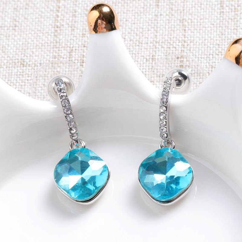 Boucles D'oreilles Classiques En Cristal Avec Strass Éblouissants Pour Femmes Meilleur Cadeau