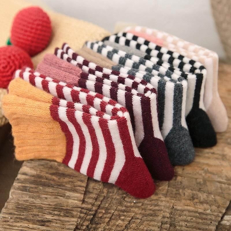 Chaussettes En Laine À Rayures Pour Femmes