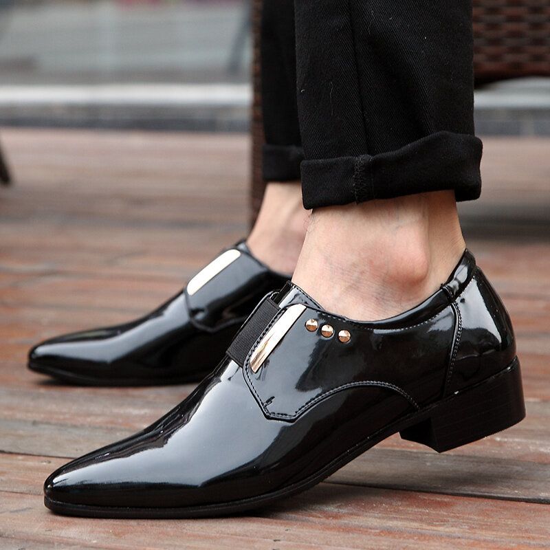 Chaussures Habillées À Enfiler En Cuir Verni Brillant À Bout Pointu Pour Hommes