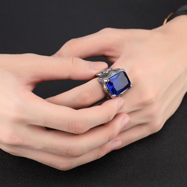 E-commerce Source D'origine Europe Et Amérique Bague Rubis Pour Homme En Acier Titane Dominant