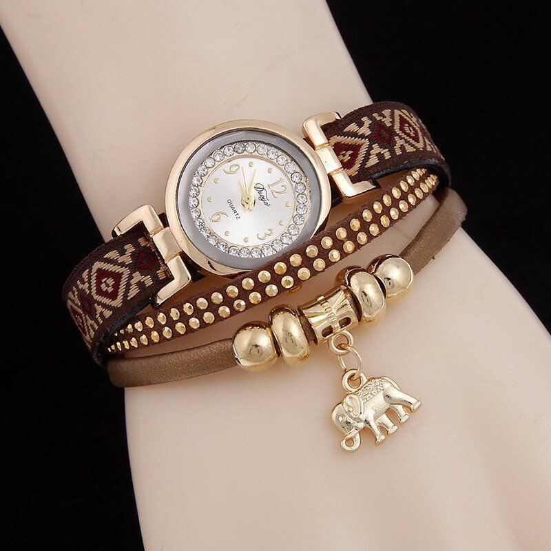 Fashion Casual Rivet Diamond Elephant Pendant Women Quartz Watch