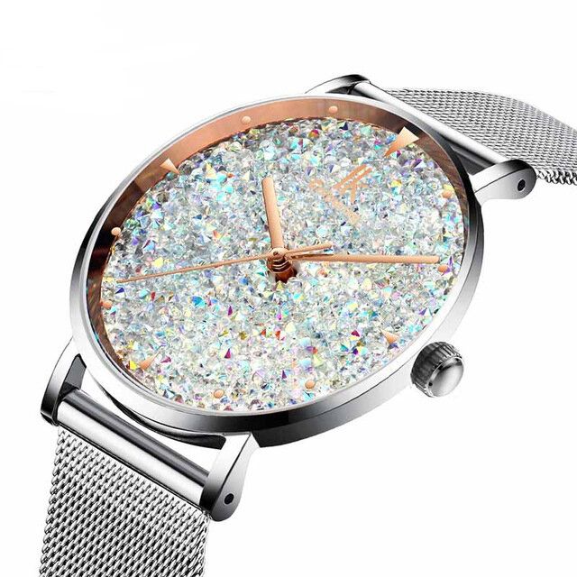 Fashion Style Gypsophila Dial Mesdames Montre Magnétique Montre À Quartz Ultra Mince