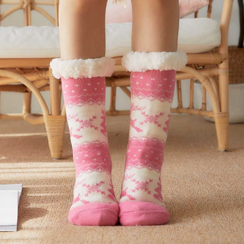 Femmes Chaud Hiver En Plein Air De Noël Style Elk Flocon De Neige Motif Plus Velours Épaissir Maison Sommeil Chaussettes Tube Chaussettes