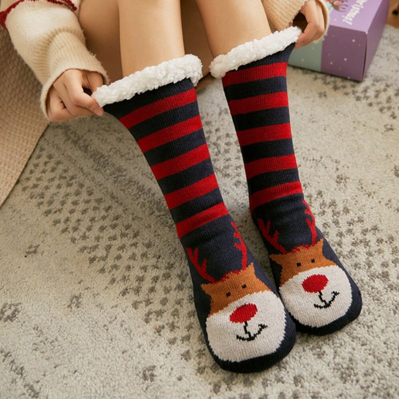 Femmes Chaud Hiver En Plein Air De Noël Style Père Noël Elk Motif Plus Velours Épaissir Maison Sommeil Chaussettes Tube Chaussettes