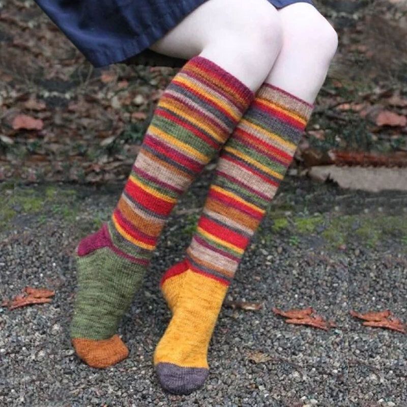 Femmes Coton Couleur Rayure Motif Décontracté Mode Halloween Noël Genou Chaussettes Bas