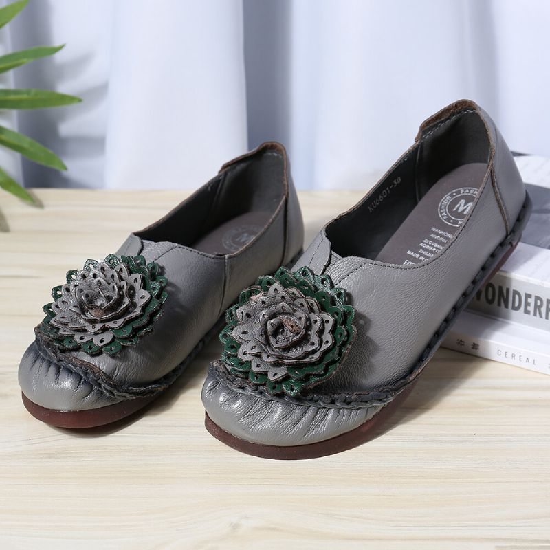 Femmes Folkways Stricing Flowers Comfy Soft Sole Casual Flat Mocassins