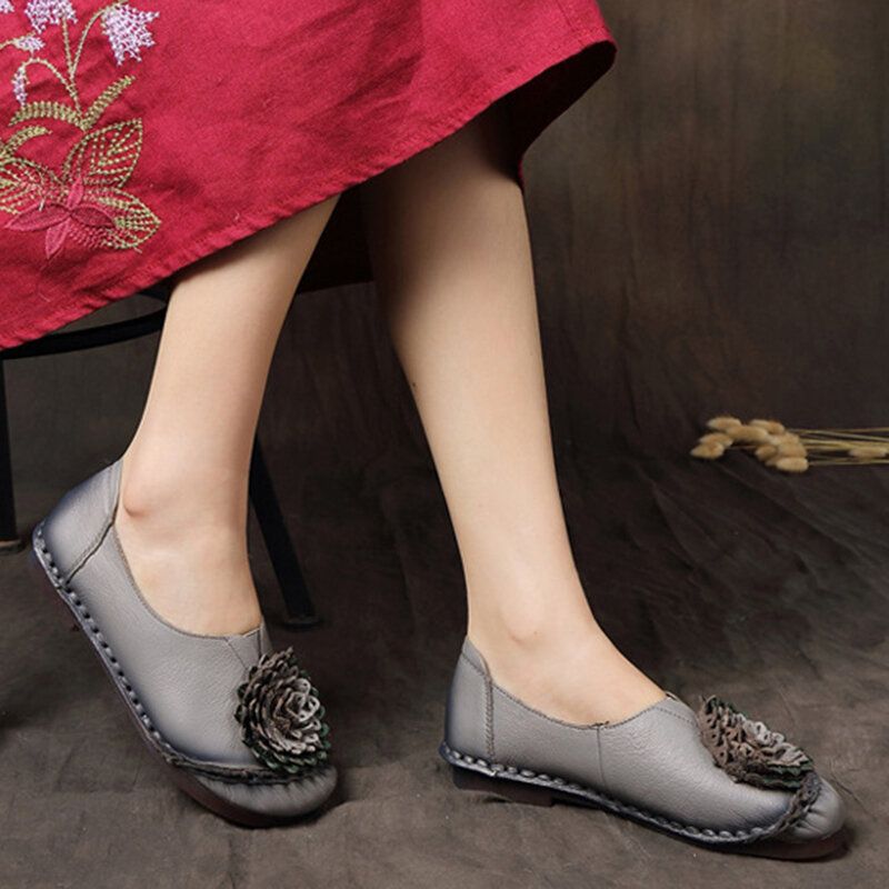 Femmes Folkways Stricing Flowers Comfy Soft Sole Casual Flat Mocassins