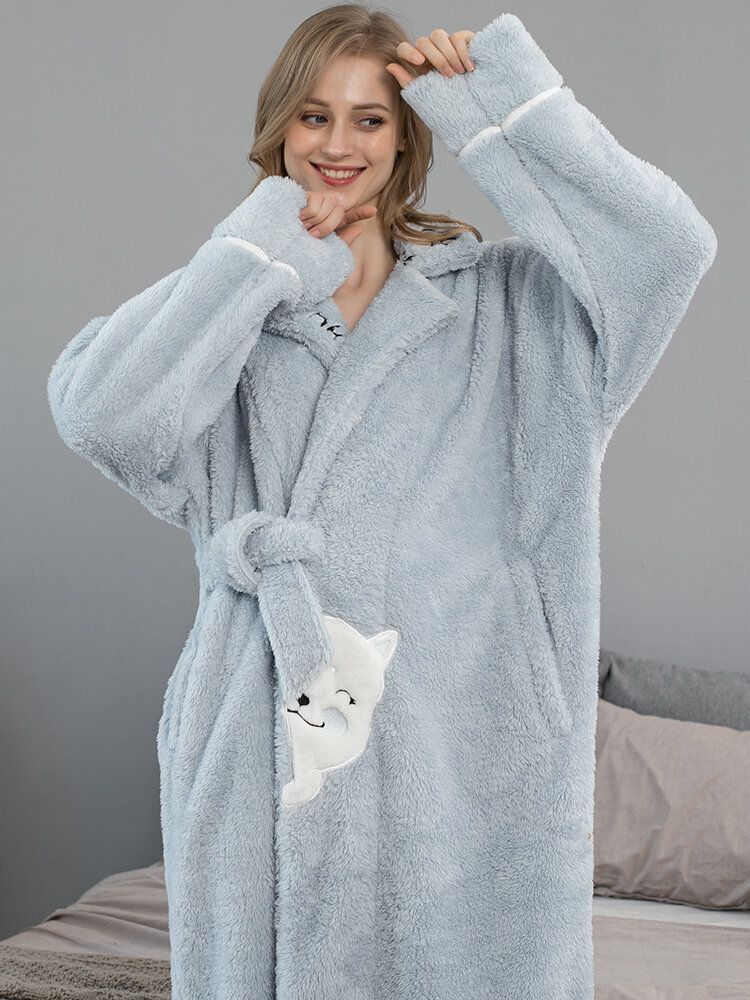 Femmes Mignon Dessin Animé Chat Motif Épaissir Chaud En Peluche Fluffy Maison Vêtements De Nuit Robes Avec Poche