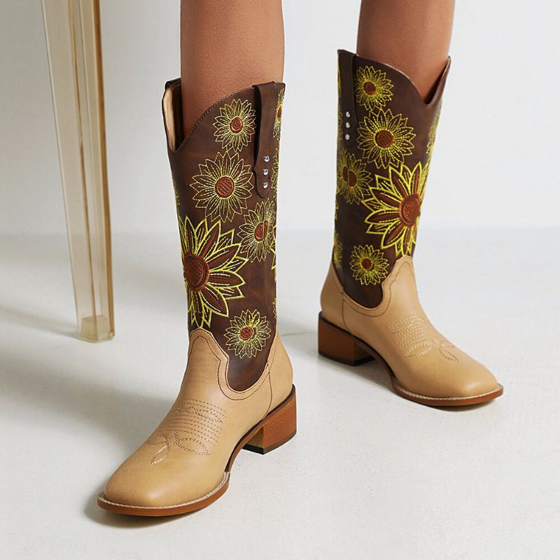 Grande Taille Femmes Rétro Ethnique Floral Brodé Confortable Bout Carré Talon Épais Bottes De Cowboy