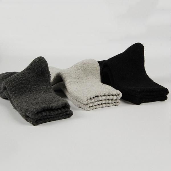 Hommes Casual Épais Doux Confortable Chaud Respirant Pure Color Winter Middle Tube Chaussettes