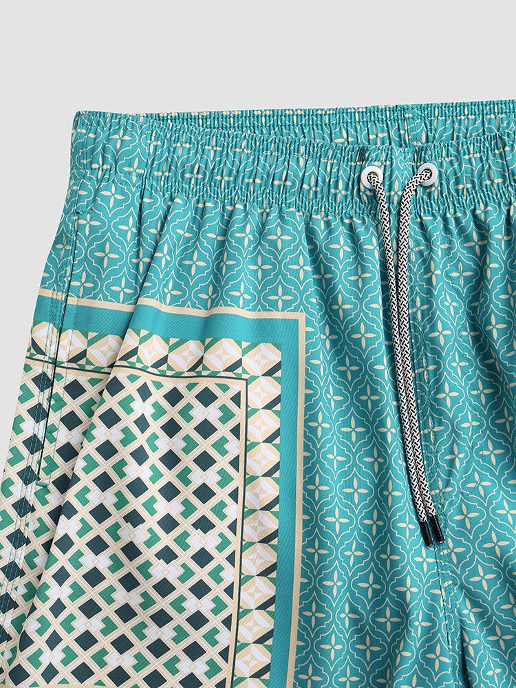 Hommes Élégant Imprimé Patchwork Style Rétro Léger Mince Cordon Board Shorts