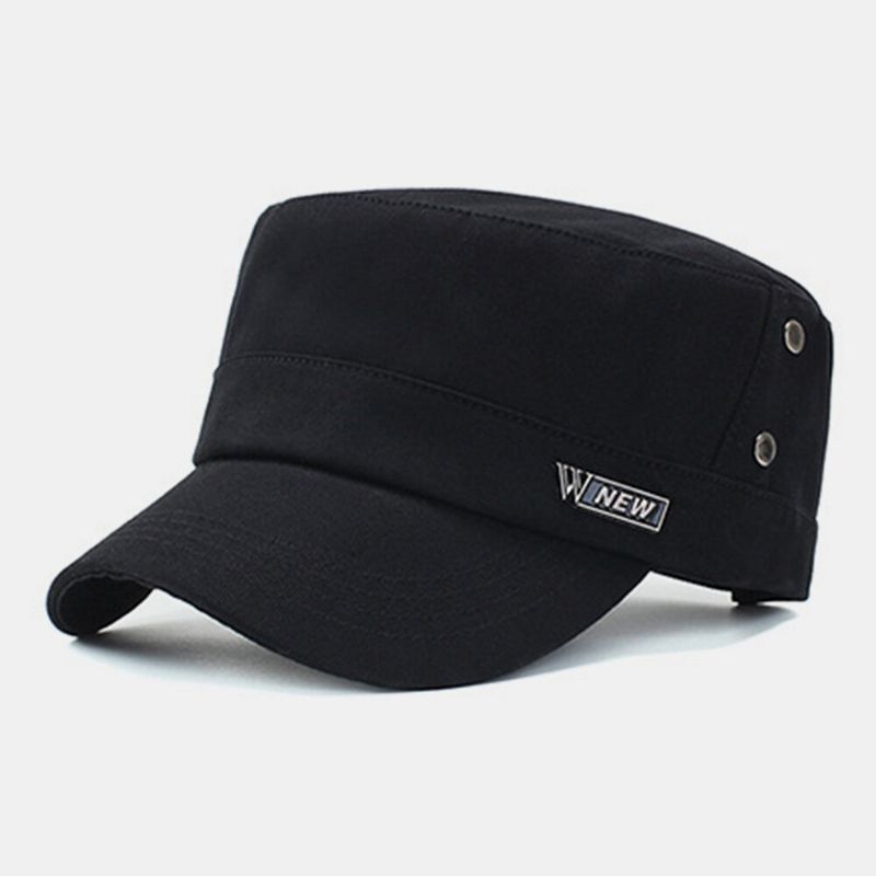 Hommes Étiquette En Métal À Large Bord Respirant Trou Conception Armée Cap Cadet Chapeau Casual All-match Printemps Été Pare-soleil Militaire Cap Flat Top Cap