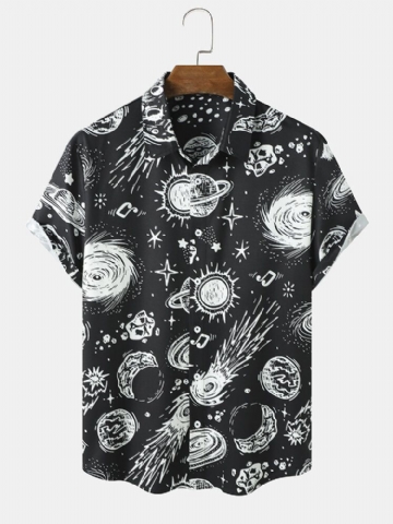 Hommes Galaxy Print Star War Revers Manches Courtes Bouton Chemises Décontractées