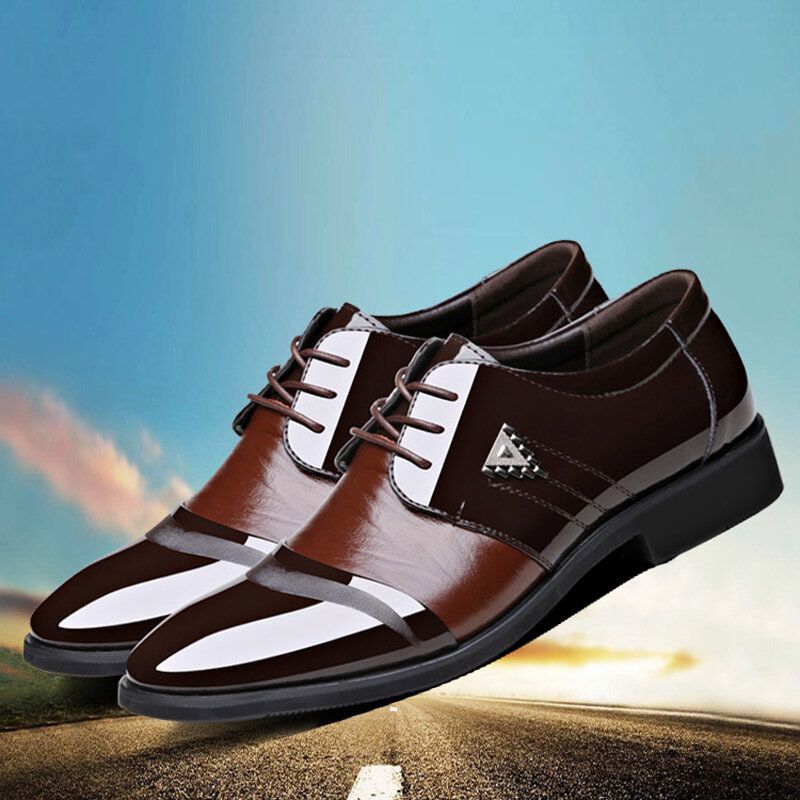 Hommes Microfibre Cuir Pointu Toe Semelle Souple Épissage Crocodile Grain Casual Business Chaussures