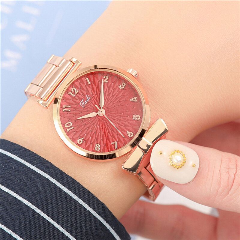 Mode Casual Femmes Montre-bracelet Alliage Montre-bracelet Bracelet Étanche Montres À Quartz