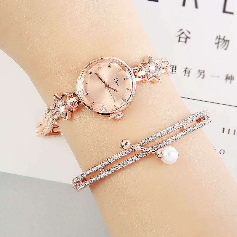 Mode Luxe Élégant Cristal Lucky Star Motif Dames Bracelet Montres Montre À Quartz