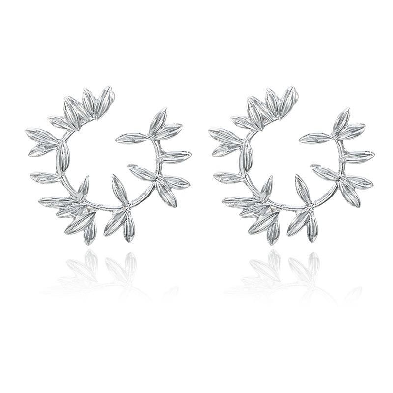 Mode Métal Hallow Feuilles Boucles D'oreilles Vintage Rond Oreille Stub Boucle D'oreille Pour Les Femmes