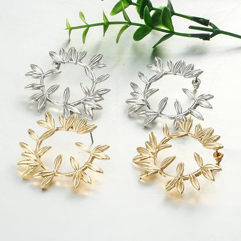 Mode Métal Hallow Feuilles Boucles D'oreilles Vintage Rond Oreille Stub Boucle D'oreille Pour Les Femmes