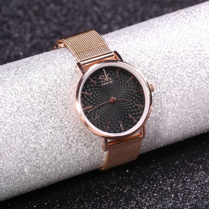 Montre-bracelet Ultra Fine Pour Femme De Style Décontracté Montre À Quartz Avec Bande En Acier