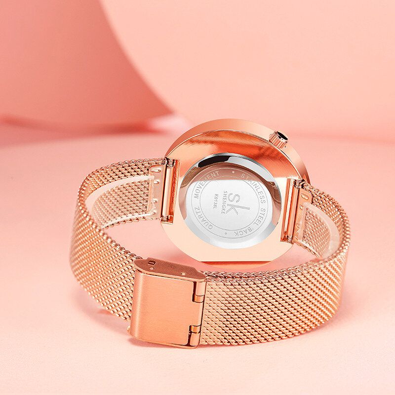 Montre À Quartz À Cadran Simple Avec Bracelet En Acier Pour Femme