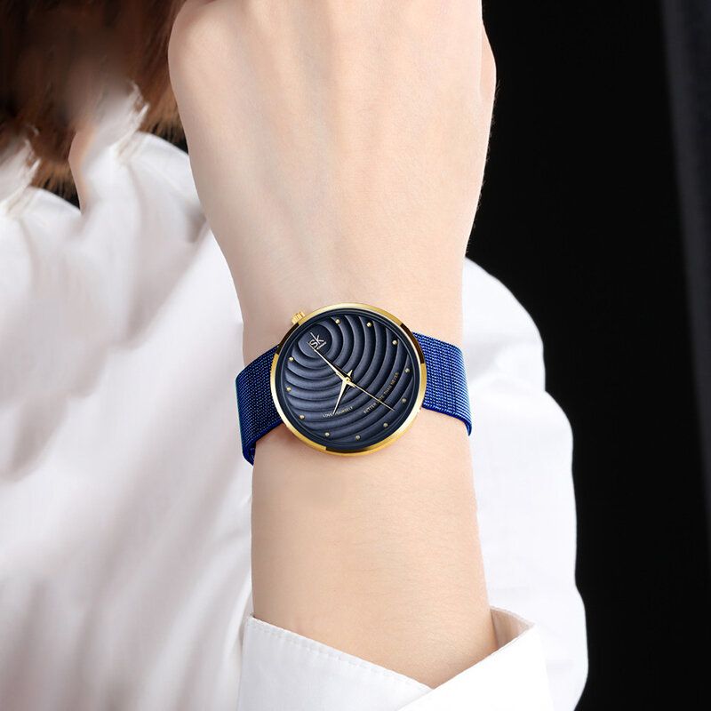 Montre À Quartz À Cadran Simple Avec Bracelet En Acier Pour Femme