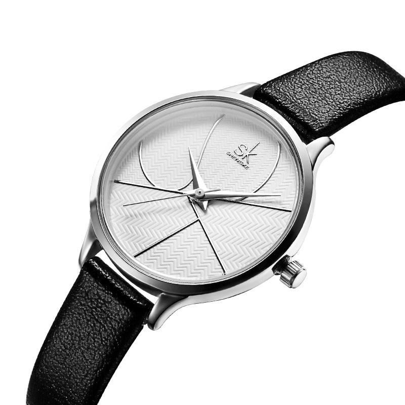 Montre À Quartz Pour Femme Avec Cadran Simple Et Bracelet En Cuir