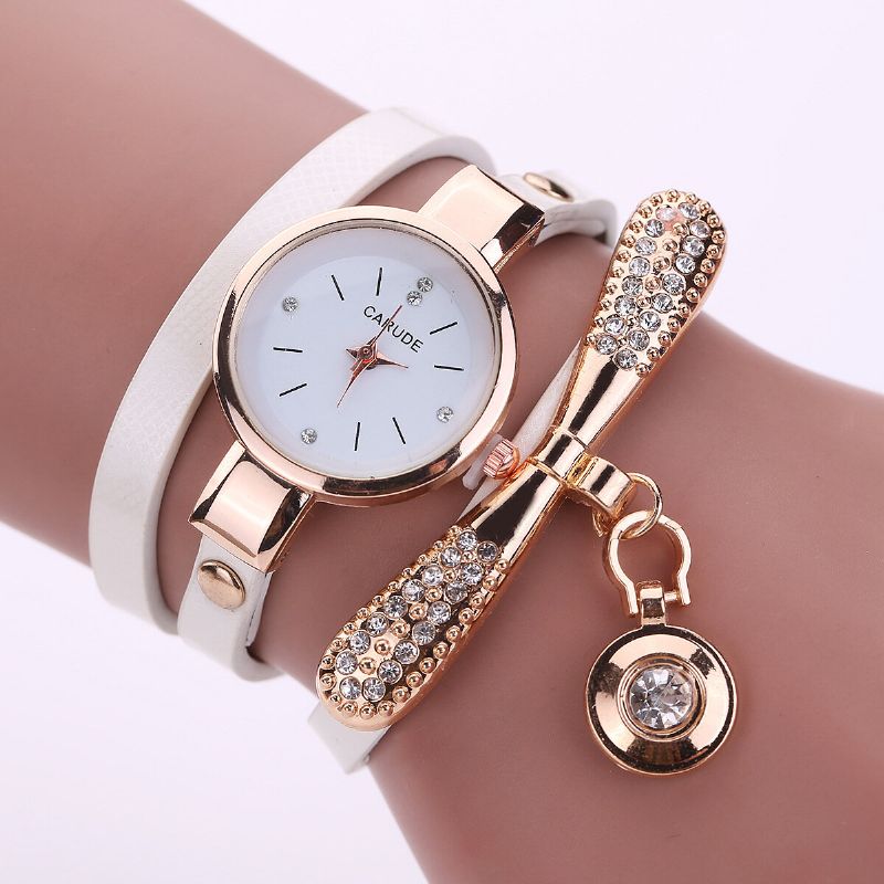 Retro Pu Strap Multi-layer Lady Watch Métal Géométrique Strass Bow Pendentif Femmes Montre À Quartz