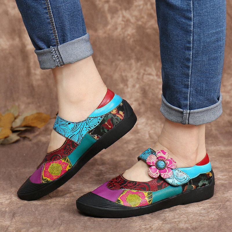 Socofy Bohemian Leather Splicing Floral Toe Cap Hook Loop Ankle Strap Flat Shoes