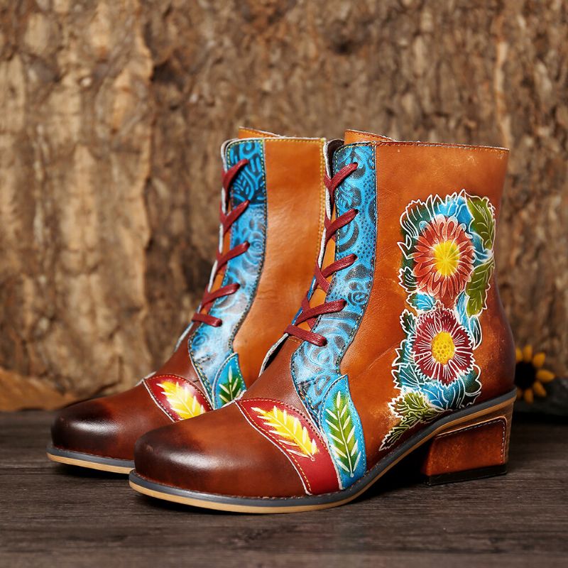 Socofy Retro Flower Pattern Embossed Genuine Leather Stitching Flat Short Boots