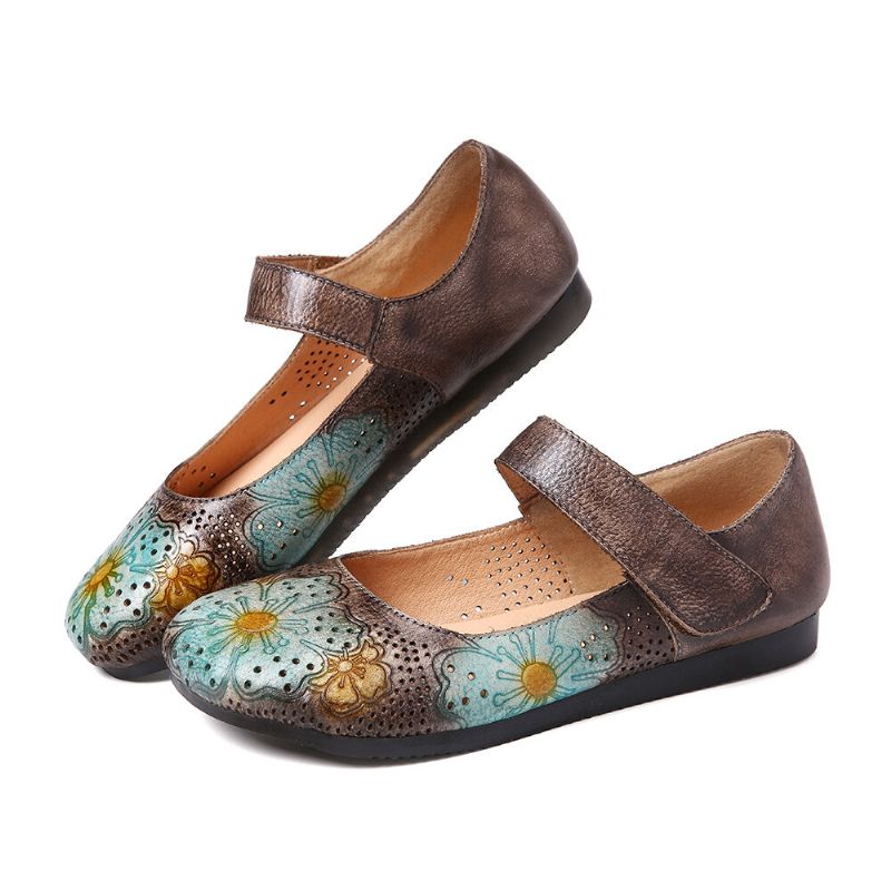 Socofy Retro Leather Embossed Flower Hollow Round Toe Comfy Soft Sole Flat Shoes