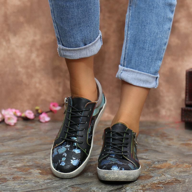 Socofy Retro Leather Printing Pattern Stitching Zipper Lace Up Flat Sneakers