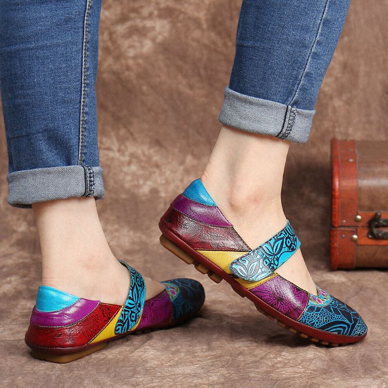 Socofy Retro Leather Splicing Floral Soft Sole Hook Loop Ankle Strap Flat Shoes