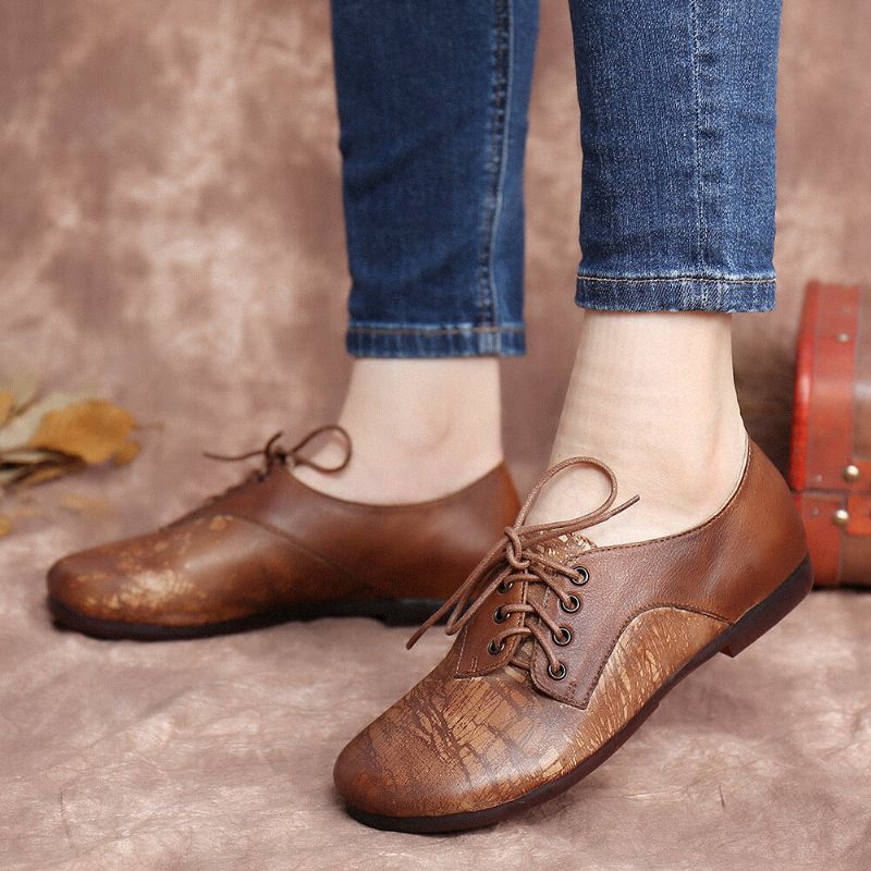 Socofy Vintage Handmade Leather Splicing Comfy Soft Sole Lace Up Flat Shoes