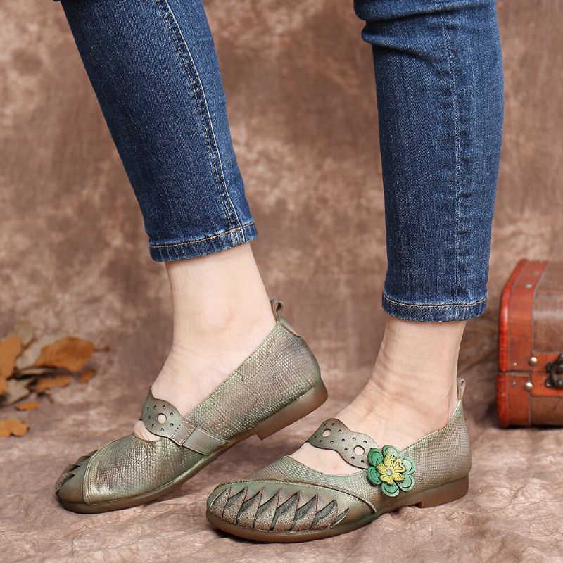 Socofy Vintage Handmade Soft Leather Floral Hook Loop Strap Slip On Flat Shoes