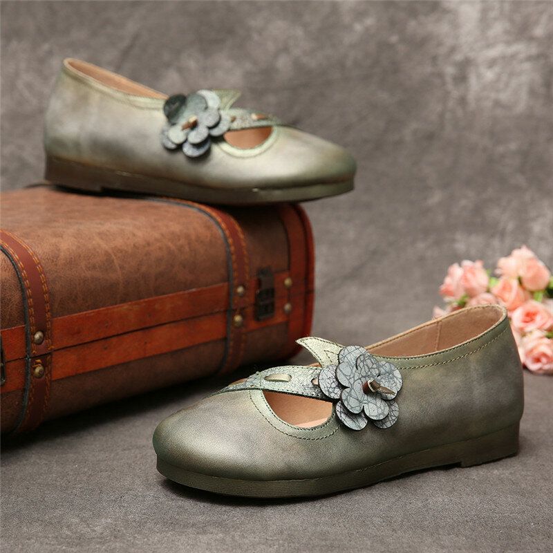 Socofy Vintage Handmade Soft Leather Strap Floral Slip On Flat Shoes