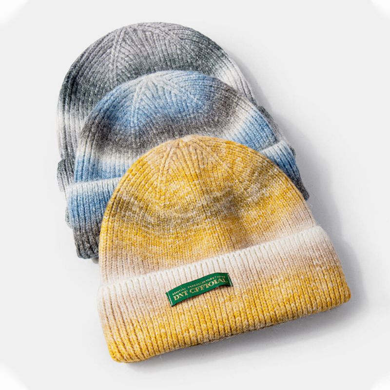 Unisex Skull Cap Tricoté Tie-dye Gradient Color Letters Label Outdoor Warmth Dome Brimless Landlord Cap Sailor Cap Skull Cap