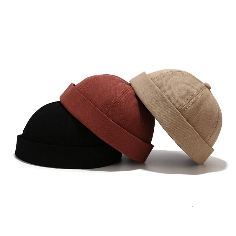 Unisexe Coton Couleur Unie À La Mode Simple All-match Réglable Brimless Beanie Landlord Caps Skull Caps