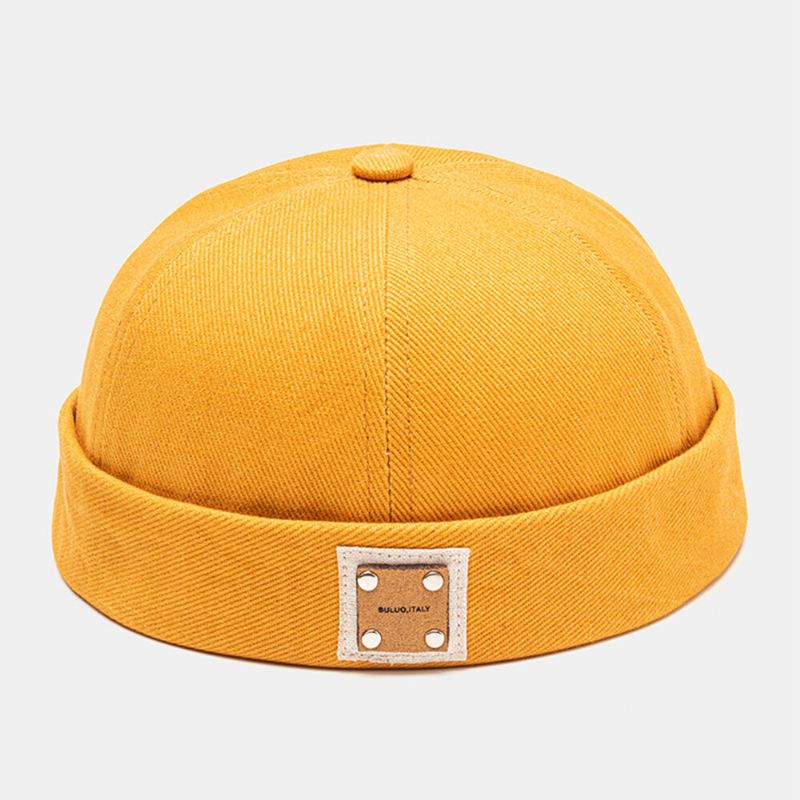 Unisexe Polyester Coton Solide Couleur Rivet Pu Label All-match Brimless Beanie Landlord Cap Skull Cap