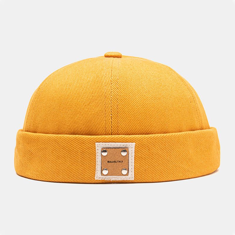 Unisexe Polyester Coton Solide Couleur Rivet Pu Label All-match Brimless Beanie Landlord Cap Skull Cap